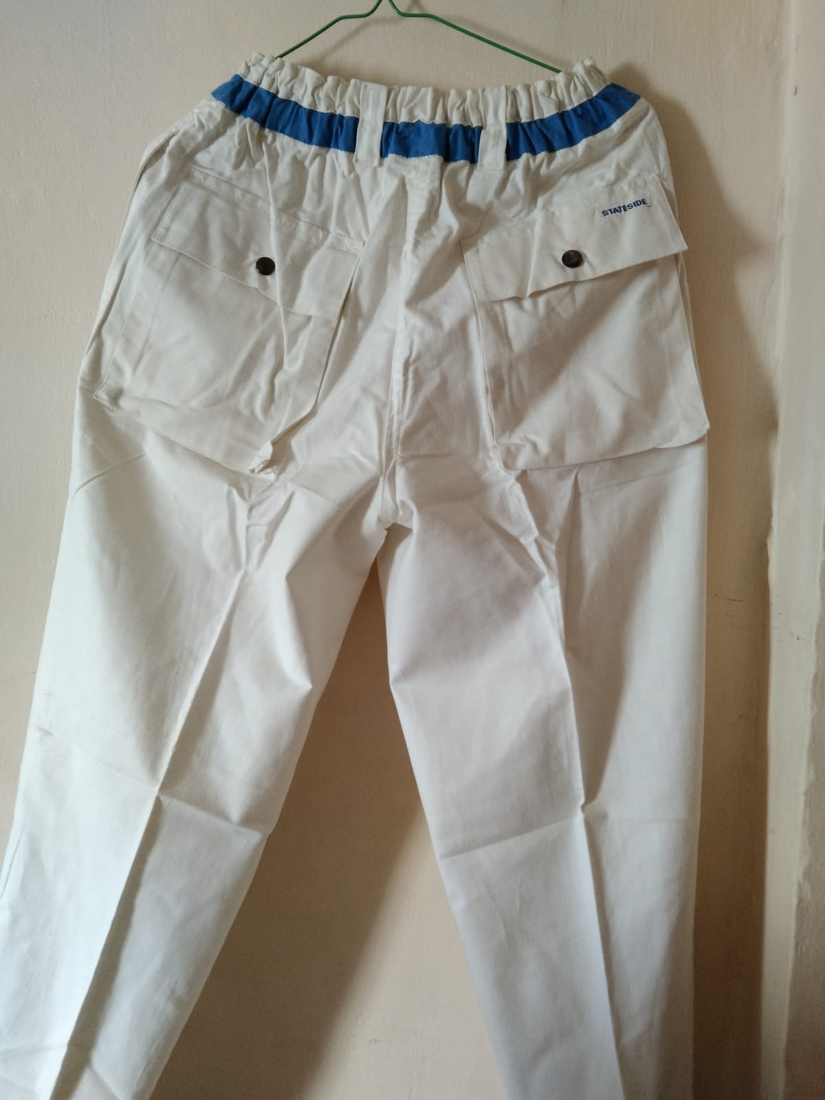 Chic White High-Waisted Pants - Photo 2