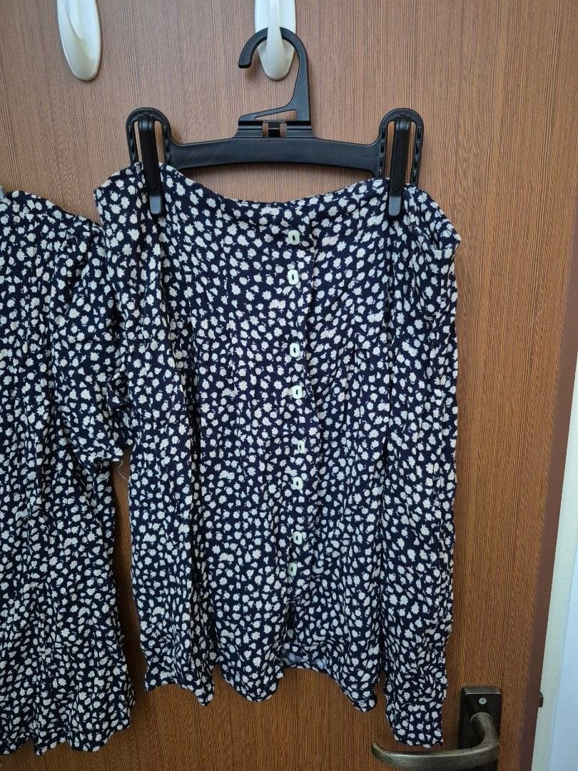 Mango Mango Floral Navy Top & Skirt Set - XS, Super Cute! - Photo 8