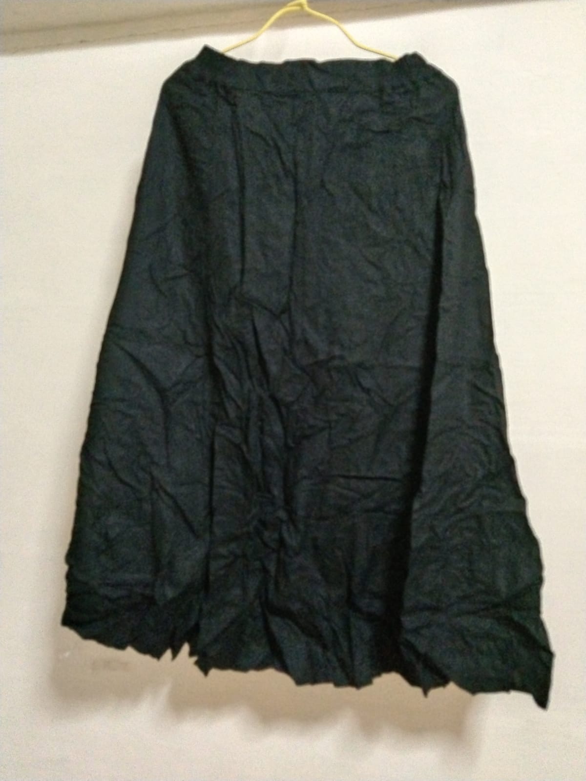 Flowy Black Midi Skirt