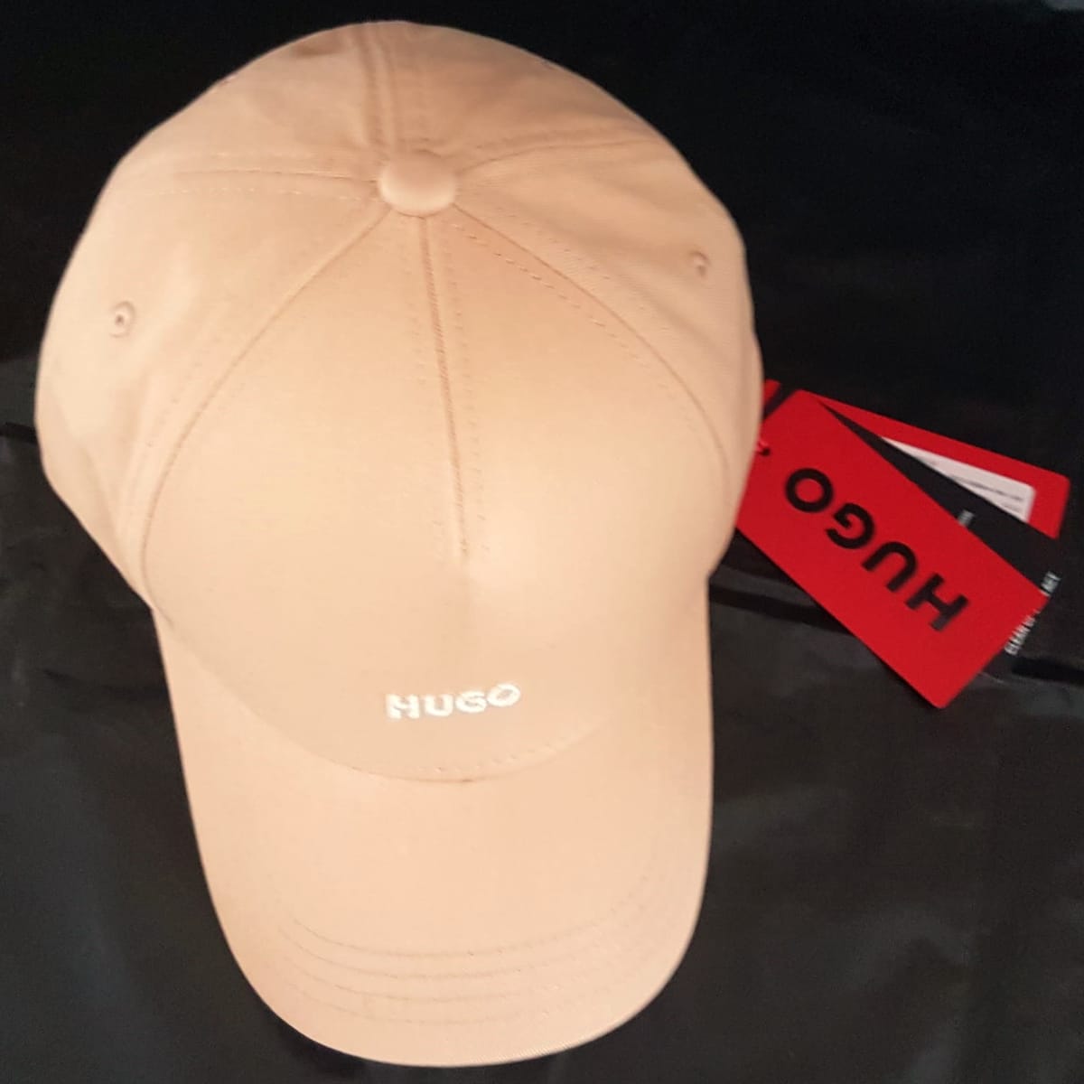 HUGO BOSS Original Hugo Boss Baseball Cap, HUGO Khaki Cap, Cosmopolitan, Luxury Living, Cool Jockey Cap, Continental, Haute Couture, New with Tag, Timeless Appeal, Urban Style, Cult Street Fashion, Pop Culture, Hip Hop, Rock Star, Summer Holidays - Photo 6