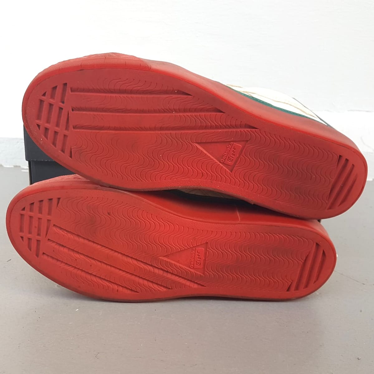 Onitsuka Tiger  Original Onitsuka Tiger Designer Sneakers, Size US 9.5, EU 43.5, CM 27.5, Cosmopolitan, JAPAN, Fabre BL-S Classic Ankle Top Shoes, White Leather Model, Red Sole, Sleek Design, Streetwise, Sophistication, Limited Edition, RETAIL $285, Roadster, Urban Style - Photo 10