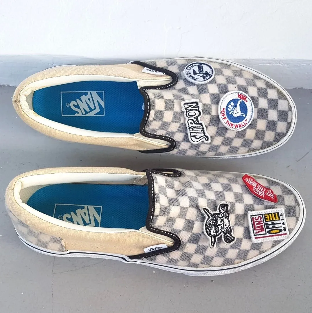 VANS Retro Vans Skate Slip-On x Skateistan Shoes, Ultra Cush Logo Patch Model, Cosmopolitan, Checkerboard & Patches Design, Classic Slip-On Mule, Sleek Sliders, US 9, EUR 43, CM 27.5, Pop Culture, Hip Hop, Rock Star, Cult Street Fashion, Old Skool - Photo 6
