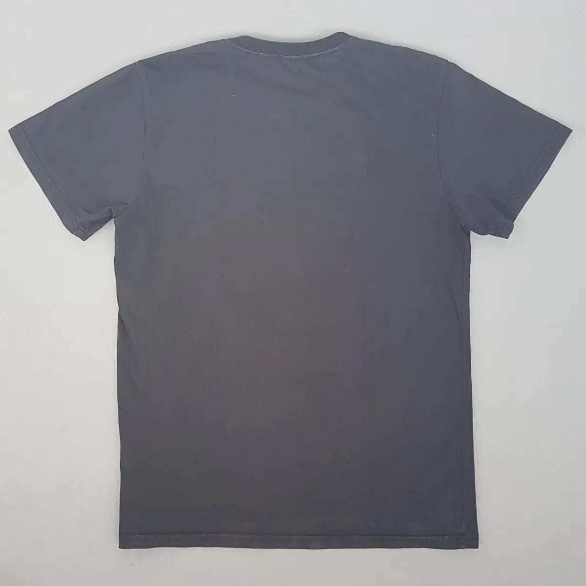 KENZO Original KENZO Paris T-Shirt, SMALL Black Top, Art Décor Shirt, Multi-Color TIGER Logo, Graphic Tee, Luxury Living, Cosmopolitan, Urban Style, Timeless Classic, Ready-to-wear, Japanese Designer, Italian Workmanship, Sophistication, Cult Street Fashion - Photo 6