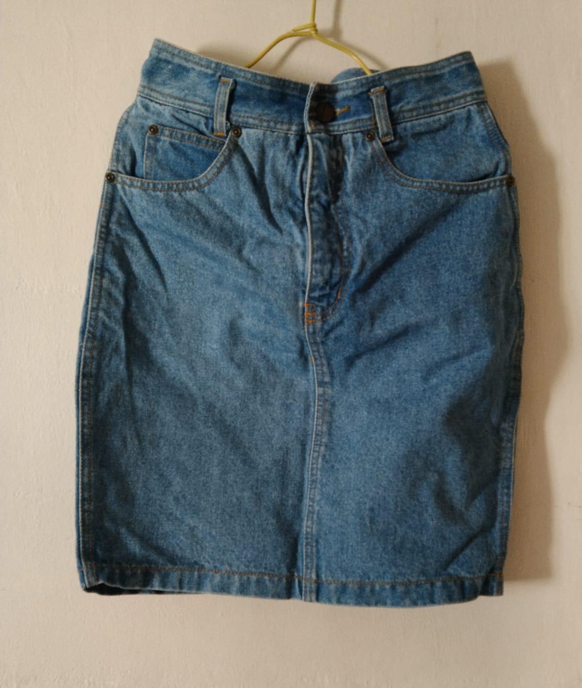 Vintage High-Waisted Denim Skirt