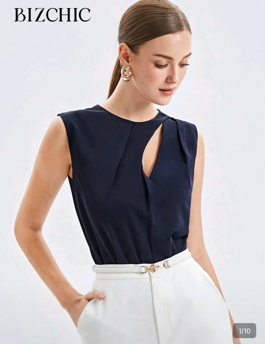 SHEIN  SHEIN navy blue keyhole blouse - Photo 2