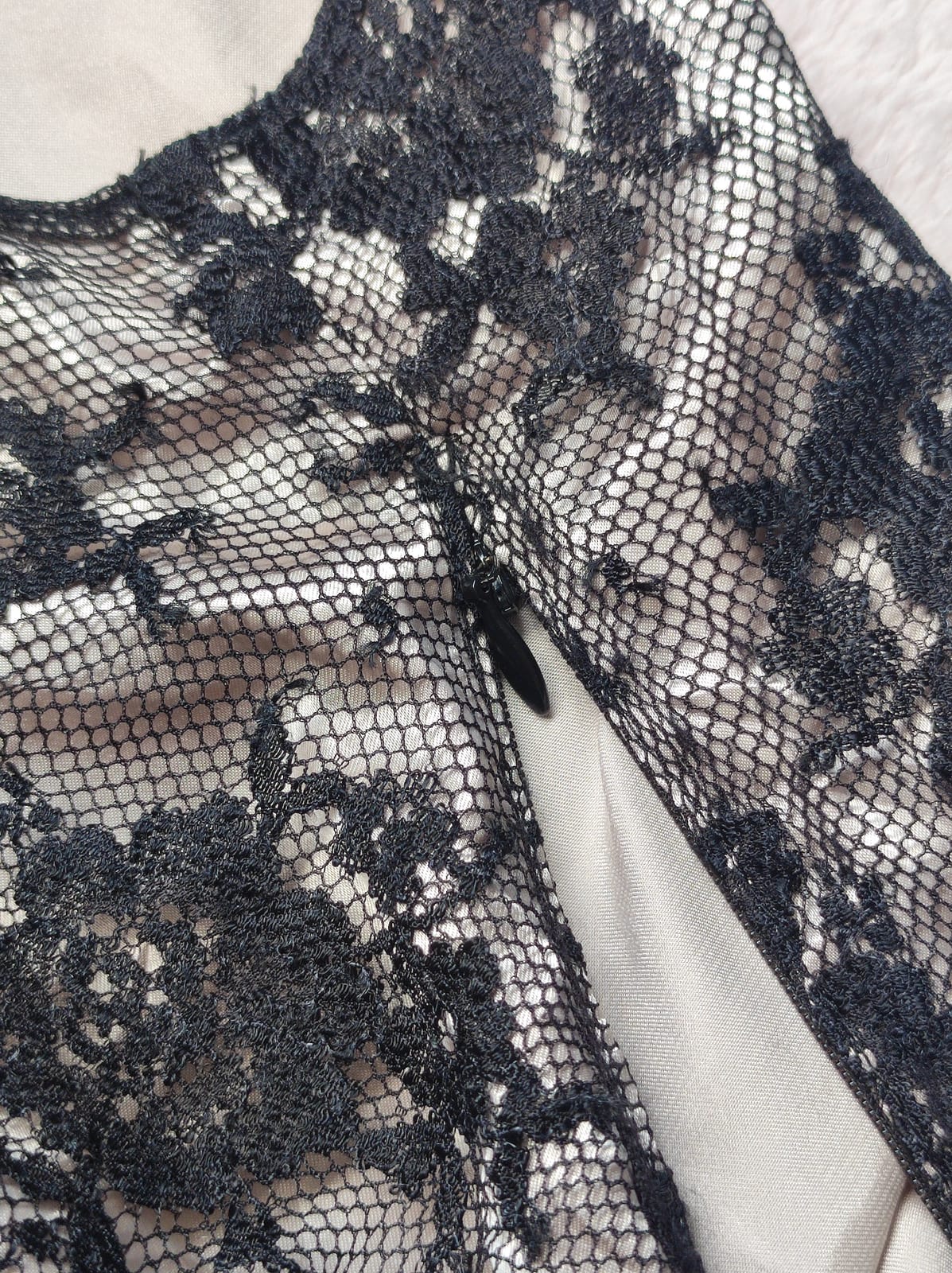Black Lace Ruched Sleeveless Gothic Blouse - Photo 2