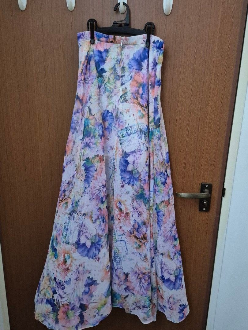 Forever NEW Floral Print Skirt - XS/Size 6 🌸