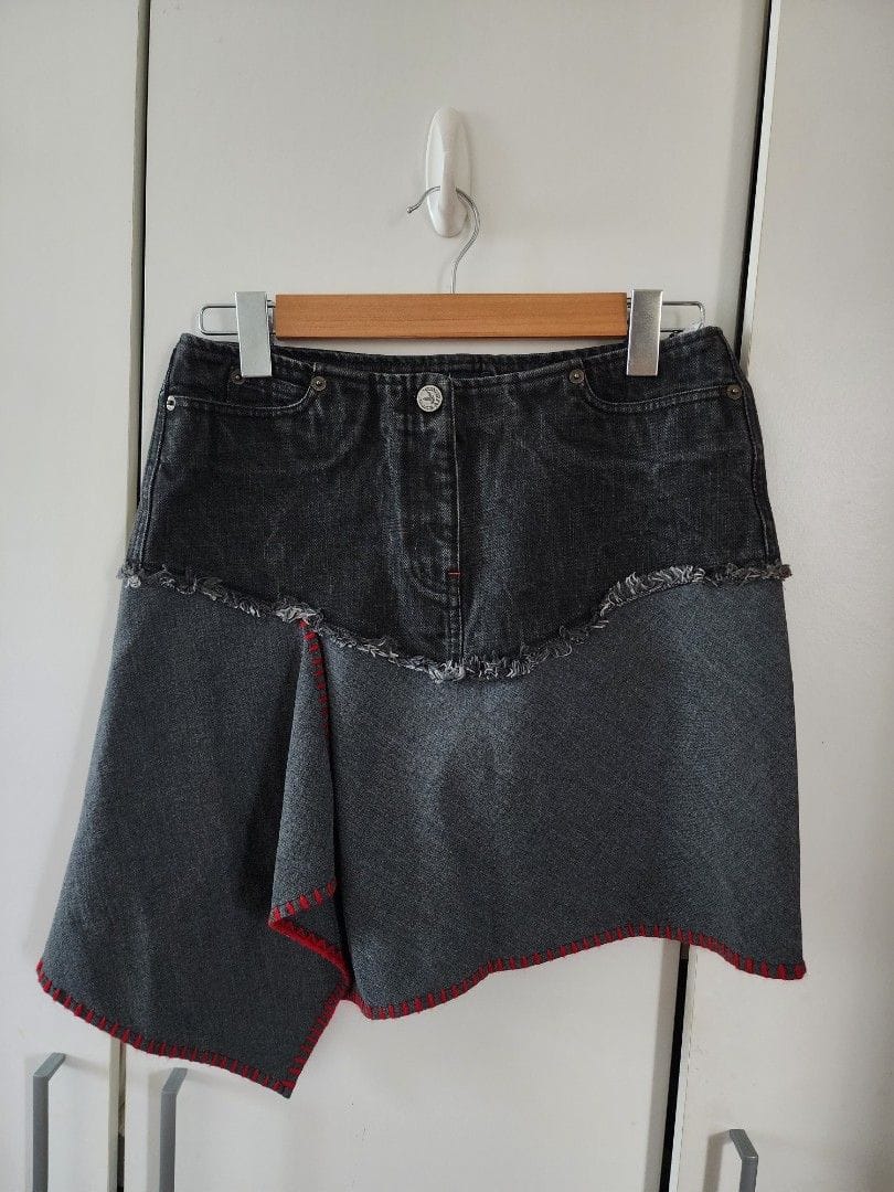 Armani Y2K Grey Denim Skirt w/ Red Stitching - Cute AF!