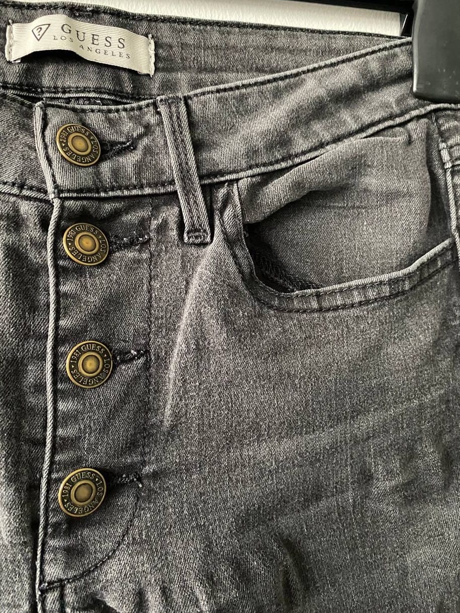 Guess GUESS Faded Black Skinny Jeans With Front Button Design (Size 27) - Photo 3