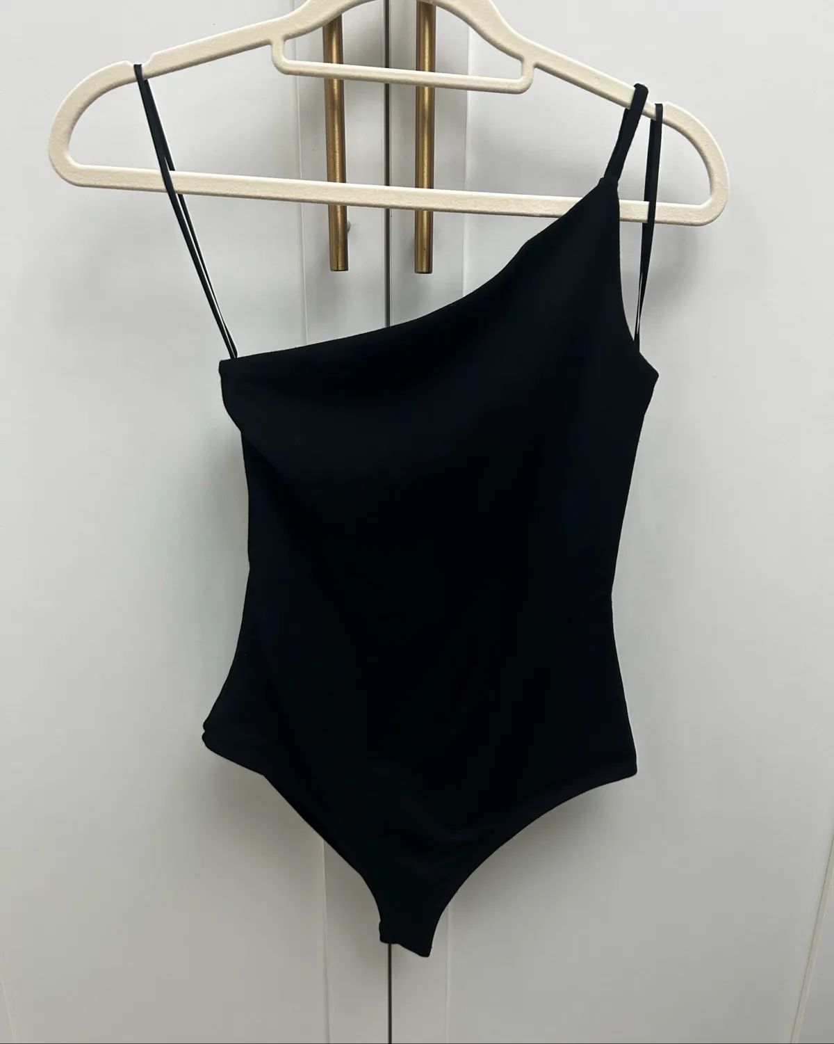 Love, Bonito Love, bonito toga bodysuit