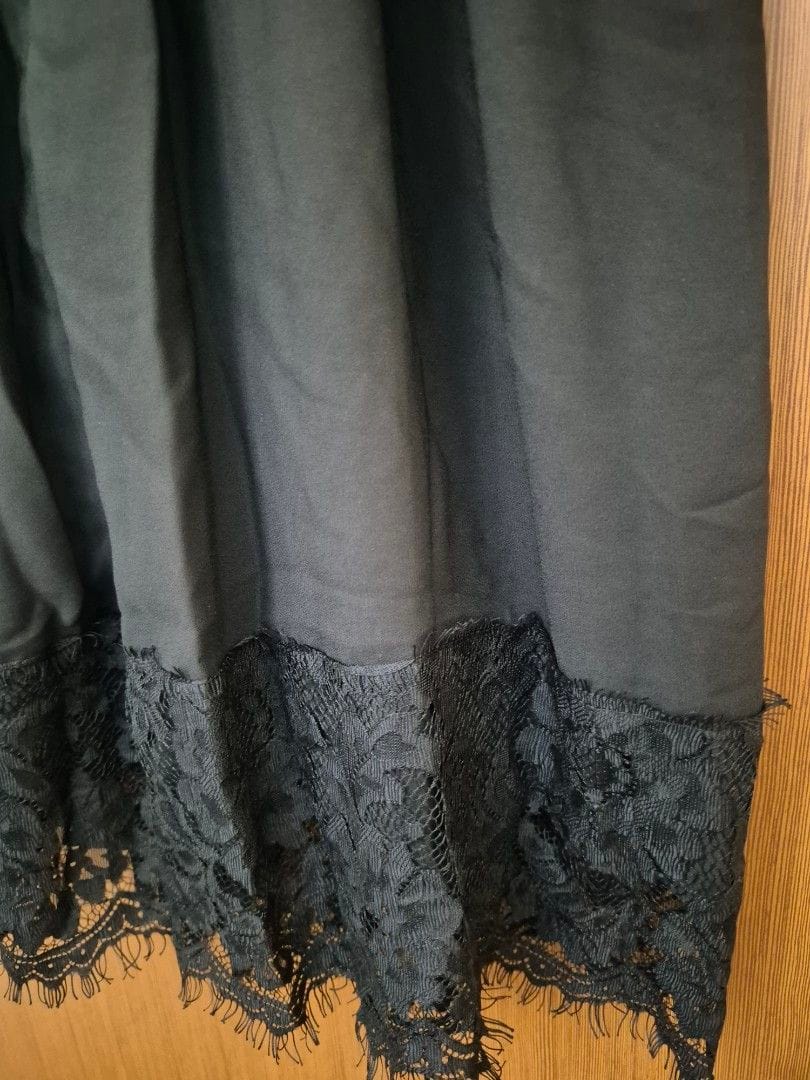 Miss Selfridge Miss Selfridge Black Skirt w/ Lace Detail - Photo 4