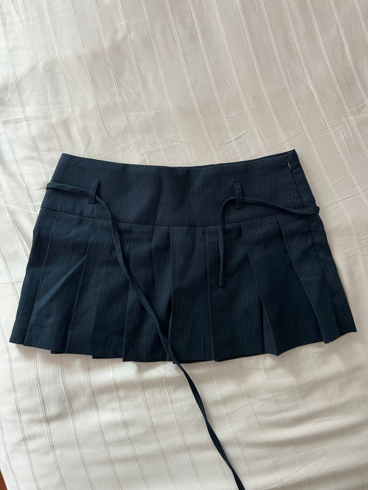 Pull & Bear Low rise pleated mini skirt navy pinstripe
