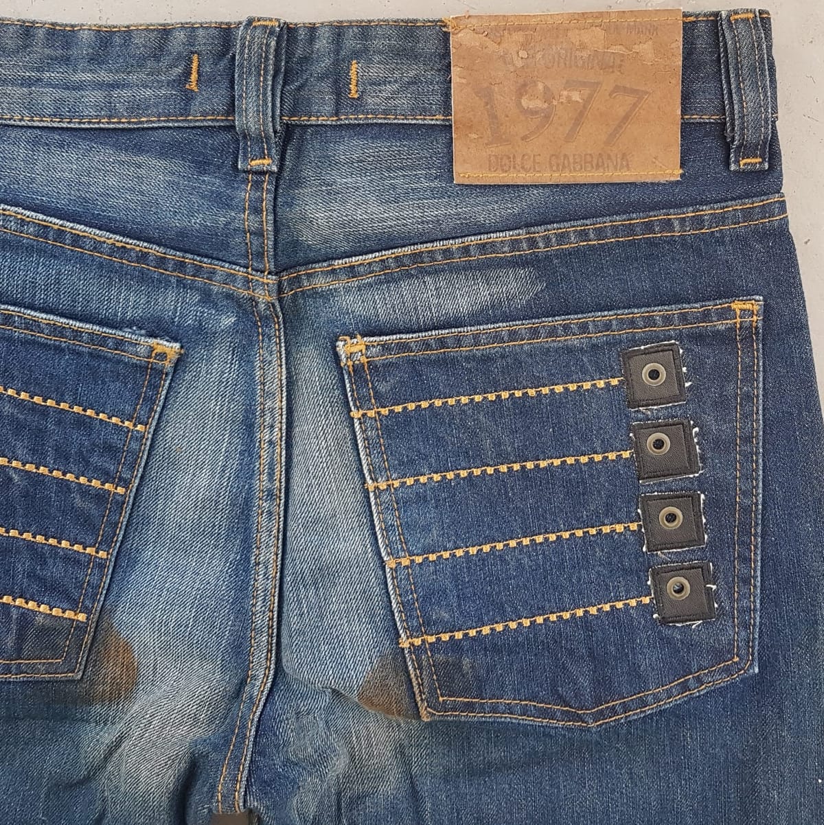 Dolce & Gabbana Retro DOLCE & GABBANA Denim Jeans, Made in ITALY, Cool D&G 1977 Bottoms, Size 30, Cosmopolitan, Sleek ITALIAN Designer Wear, Streetwise, Sophistication, Nostalgic Appeal, Vintage Pants, Timeless Classic, Luxury Living, Pop Culture, Cult Street Fashion - Photo 8