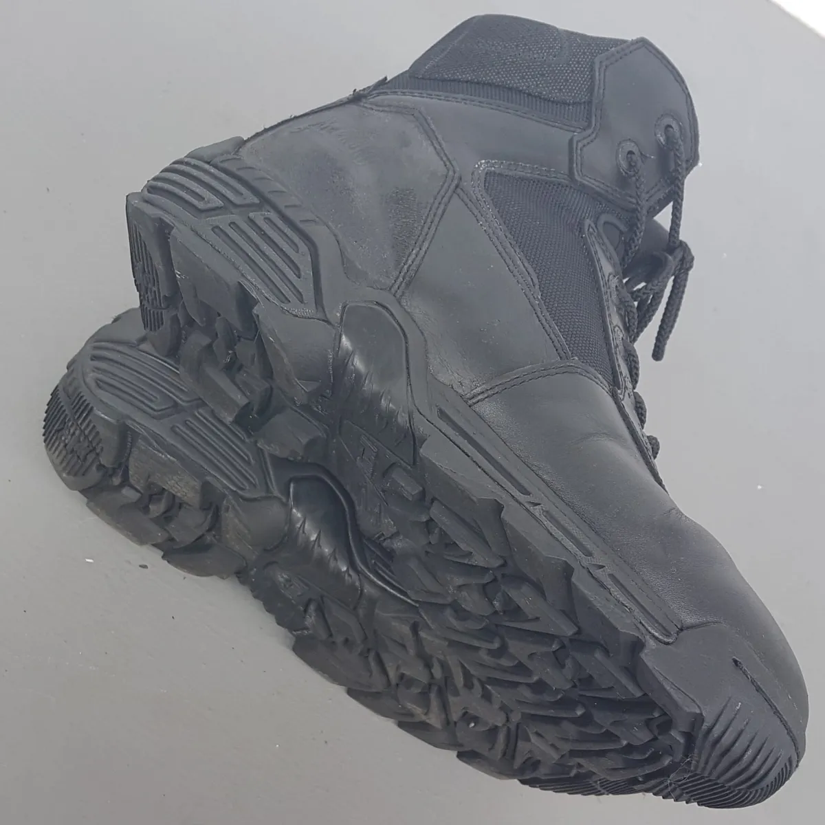 MAGNUM Retro MAGNUM 2020 Combat Zipper Boots, STEALTH Force 6.0 Wide, Tactical Boots, US 10, UK 9, EUR 43, Waterproof, High Top Safety Boots, Black Leather Shoes, Better Foot Protection, All Terrains Training, Hiking, Trekking, Traveler, Backpackers - Photo 4