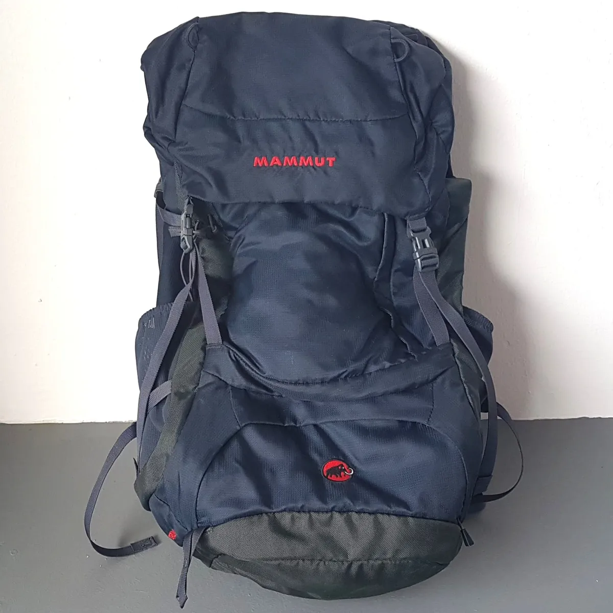 Original MAMMUT Backpack, Mammut Creon Pro 40L Model, RETAIL $250, Versatile Haversack, Travel Pack, 4 STREAM Butterfly Vario™ Suspension, Innovative Design, All-Round Back Ventilation, 