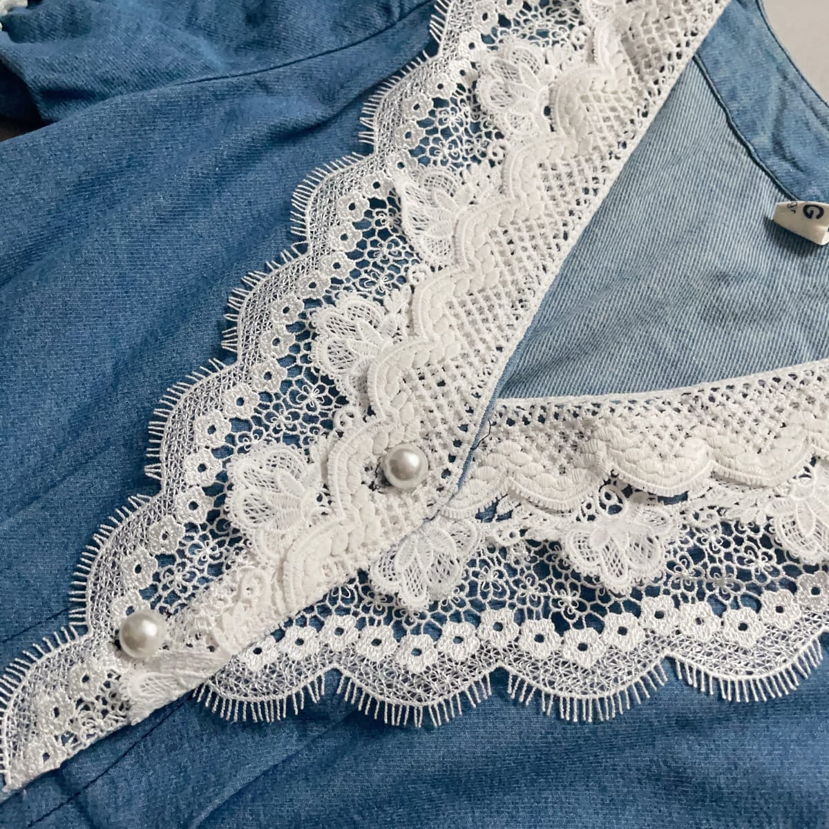 Blue Denim Dress with White Lace Trim - Photo 4