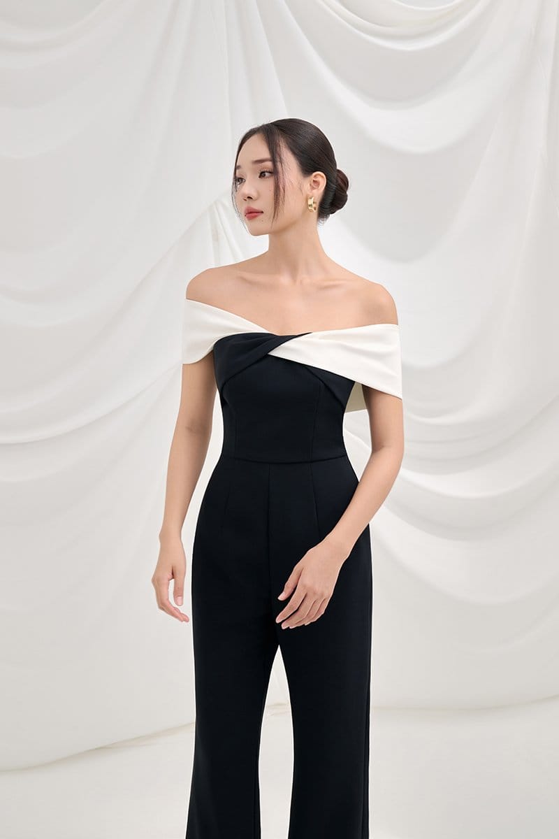 Chello Chello Gabrielle Padded Twist Bust Jumpsuit in Classic Black with White - Photo 5