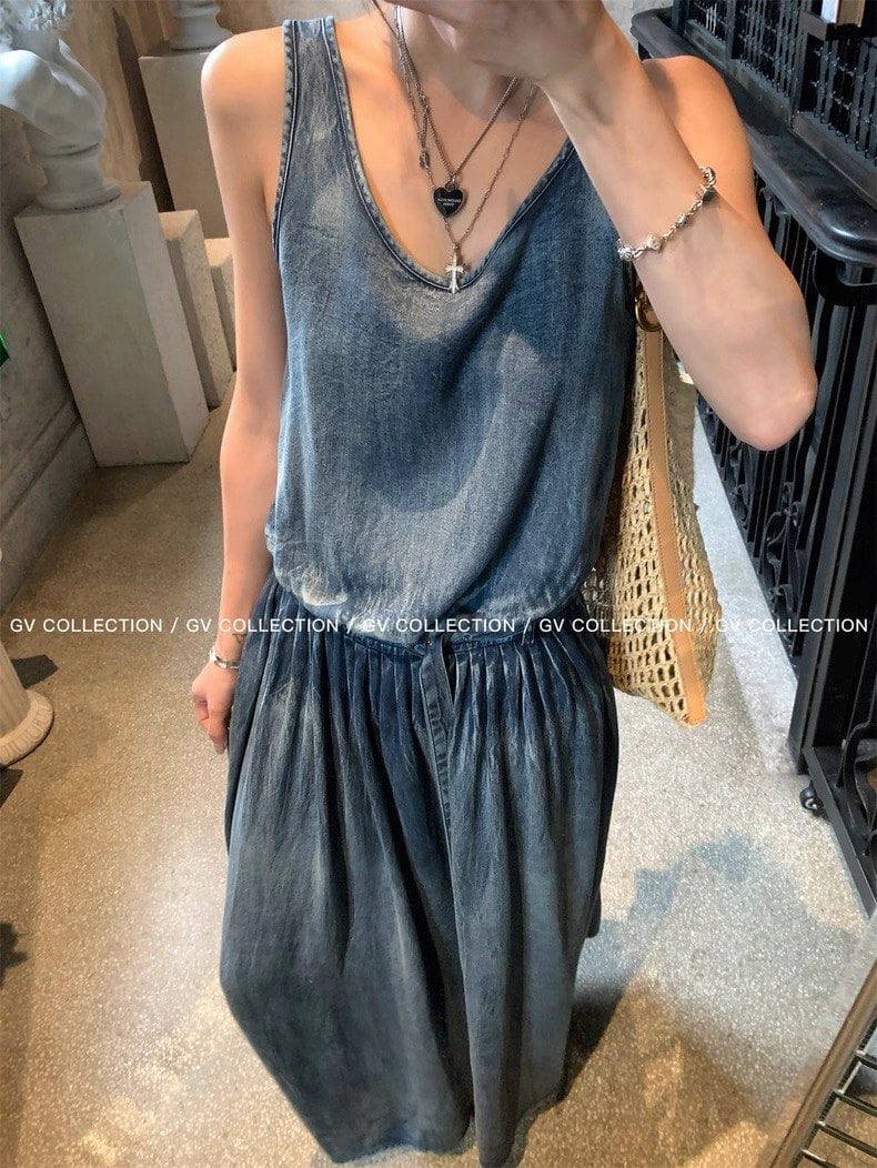 Chic Vintage Denim Ruched Dress 🌸 - Photo 2