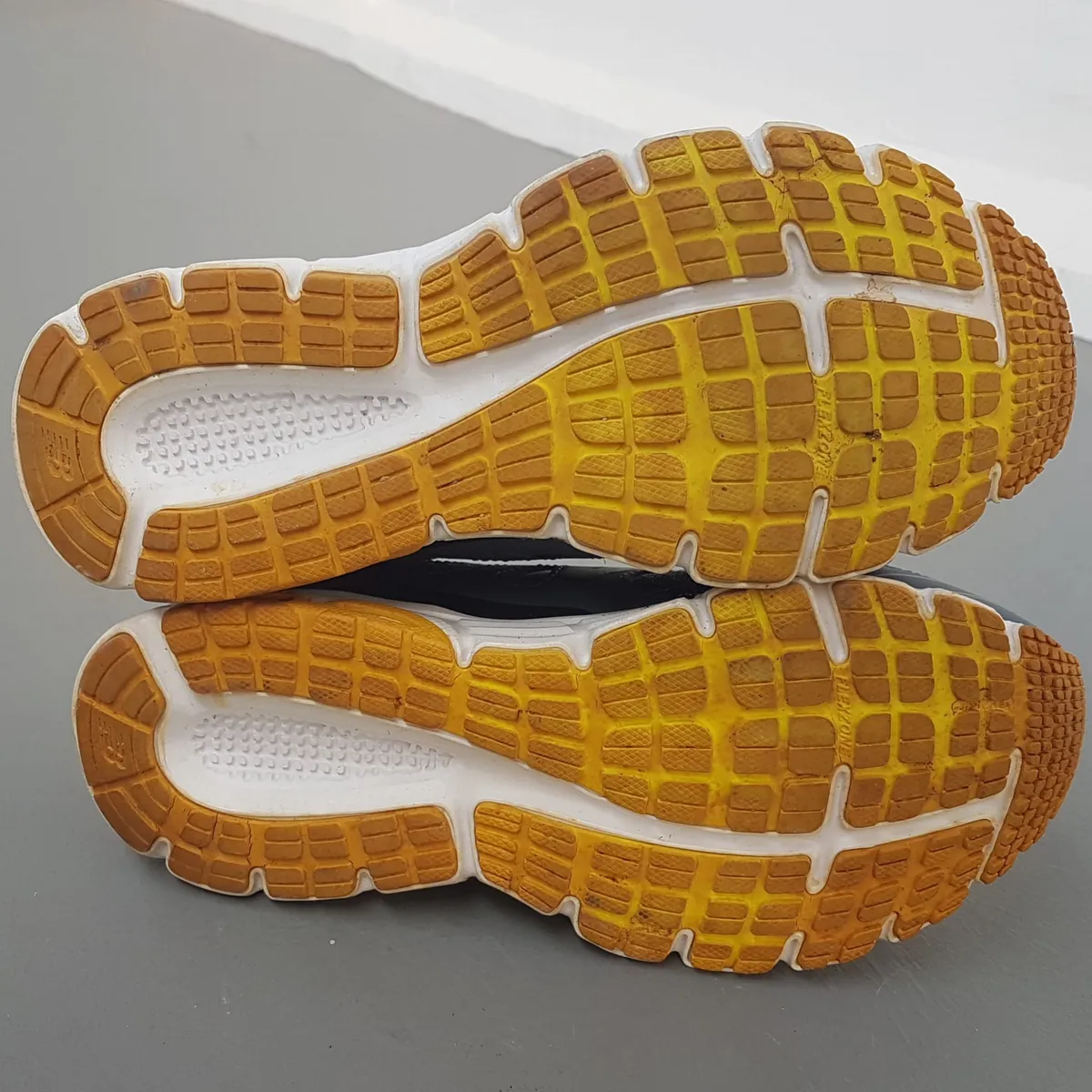 New Balance Original New Balance Running Shoes, US 7, UK 6.5, EU 40, CM 25, NB 565 TECHRIDE Model, Cosmopolitan, Dark Grey, Silver N Logo, Neon Yellow Accents, Active Lifestyle, Timeless Appeal, Urban Style, Everyday Fashion Sneakers - Photo 3