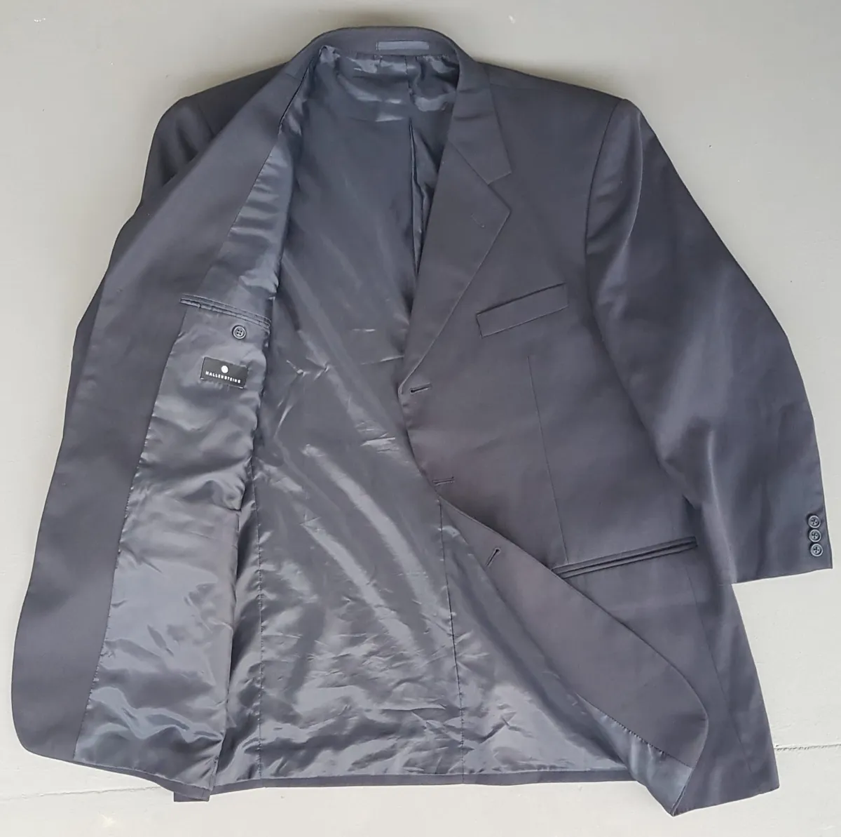 HALLENSTEINS HALLENSTEINS Men’s Collection, Black Tuxedo, Single Breasted Suits, Distinctive Western Styled Yokes, Padded Shoulder Coat, Two Front Buttons, Designer Tailored Blazer, Extra LARGE Topcoat, Overcoat, Business Wear, Outerwear, Timeless Classic - Photo 5