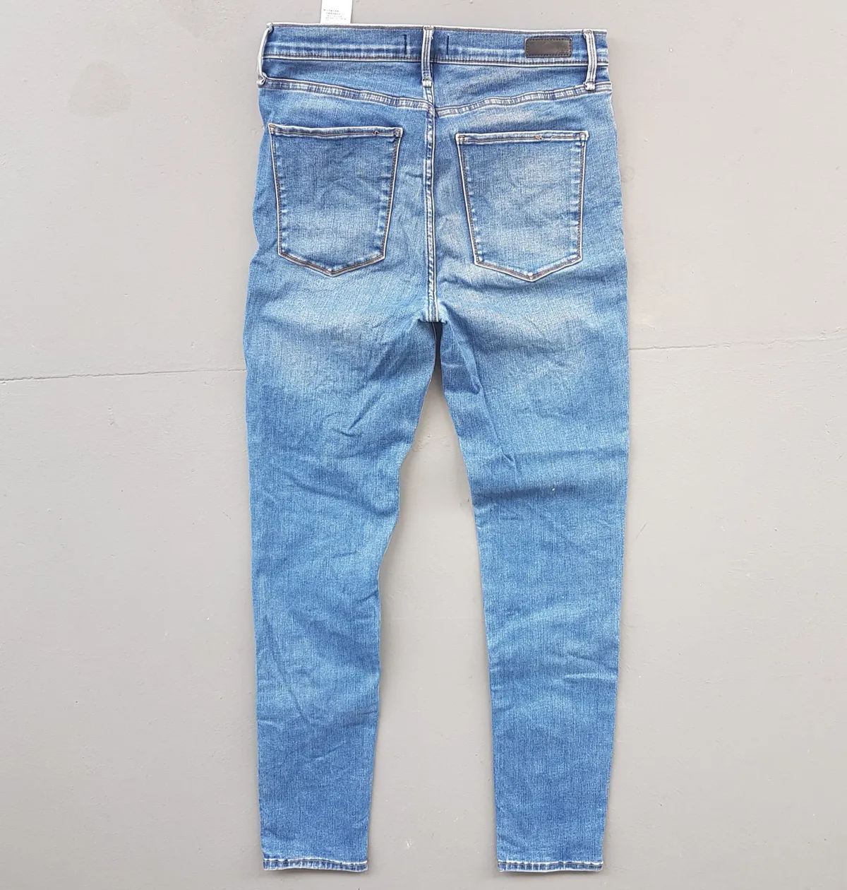 Abercrombie & Fitch Original Abercrombie & Fitch Denim Jeans, Ultra High Rise Super Skinny Jeans, Cosmopolitan, Size 30, Signature, Cool Stretchable Bottoms, AF Bootcut Model, Sophistication, Streetwise, Pop Culture, Hip Hop, Rock Star, Timeless Classic, Urban Style - Photo 6