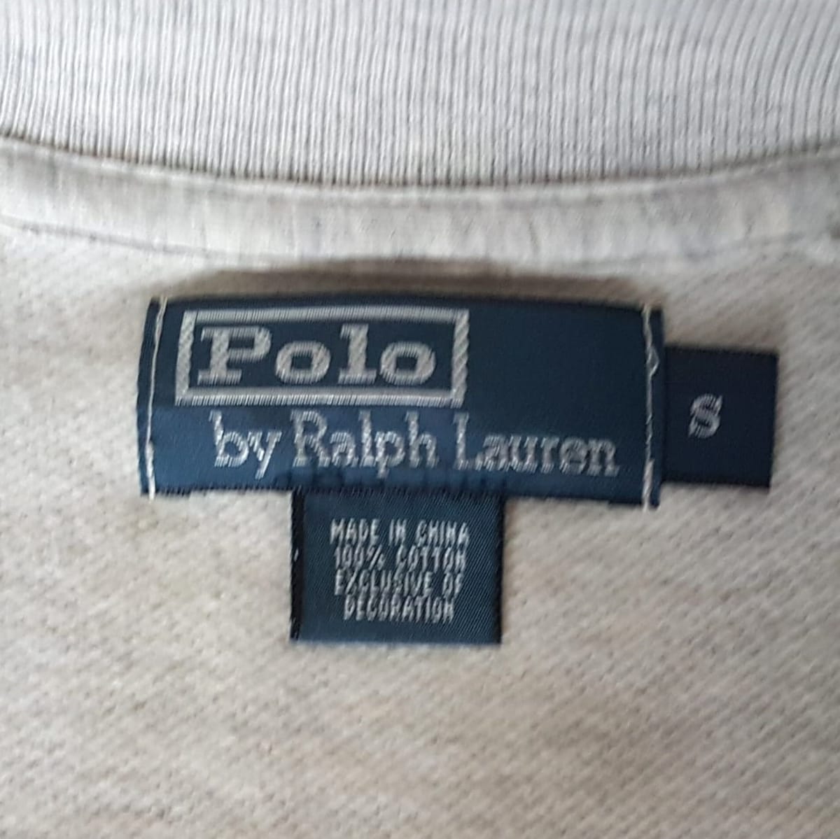 Polo by Ralph Lauren Retro Ralph Lauren Zipper Jacket, Cool Gray Coat, White Trim, Cosmopolitan, Sleek 2 Pockets Cardigan, Cool Sweatshirt, Jumper, Sweater, Essential Outerwear, Original Polo by Ralph Lauren, Pop Culture, Cult Street Fashion, Timeless Appeal - Photo 4