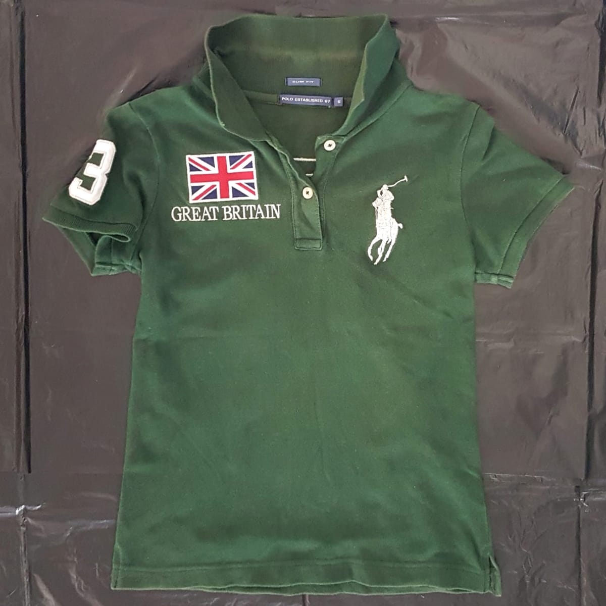 Vintage POLO by Ralph Lauren Designer Apparel, SMALL, Retro GREAT BRITAIN Flag, Green Top, Number 3, Cosmopolitan, Sleek 2 Buttons Polo Shirt, Number 3 on Shoulder Sleeve, Great Britain Flag on Back, Luxury Lifestyle, Timeless Classic - Photo 2
