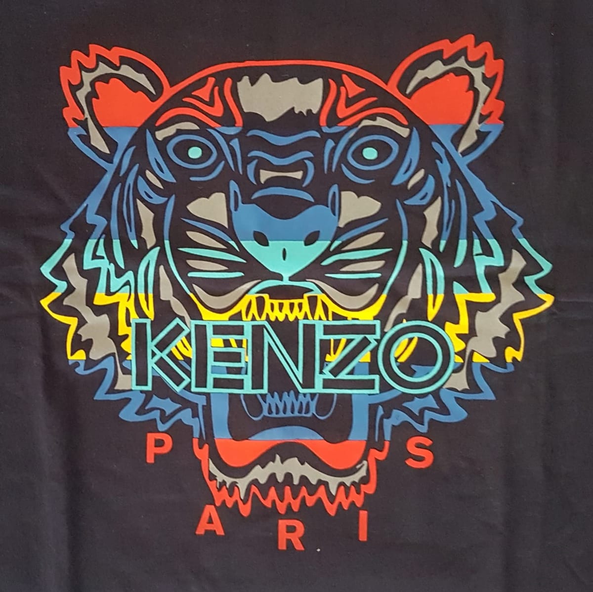 kenzo  Retro KENZO Designer T-Shirt, Cool Dark Blue Top, Size LARGE, Cosmopolitan, TIGER Graphic Top, Art décor TIGER Tee, Sleek Fashion Wear, Streetwise, Sophistication, Timeless Appeal, Pop Culture, Luxury Living, Urban Style, Hip Hop, Rock Star - Photo 5