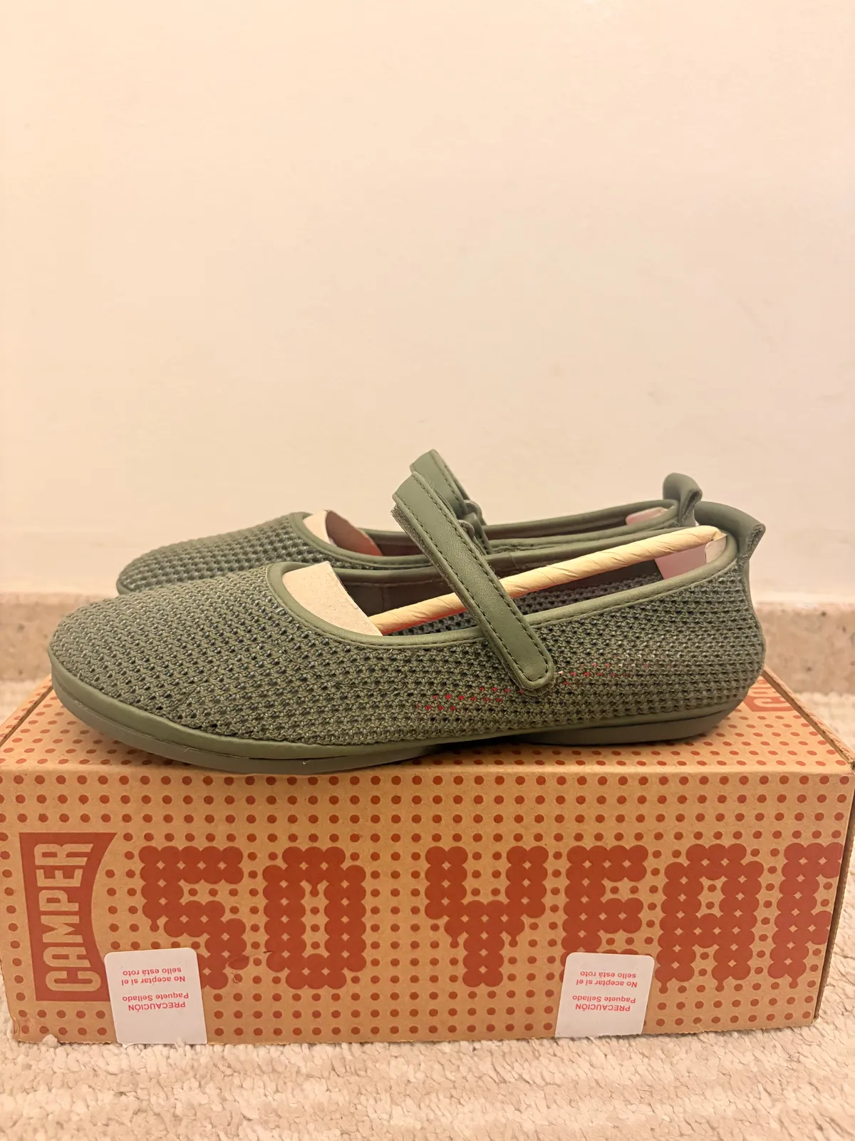 Camper Chic Olive Green Camper Flats EU36 - Photo 2