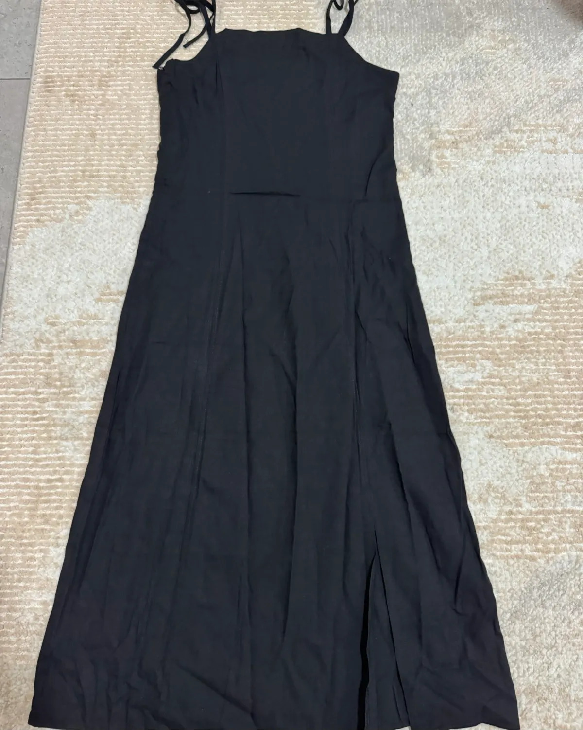 Chic Black Midi Dress