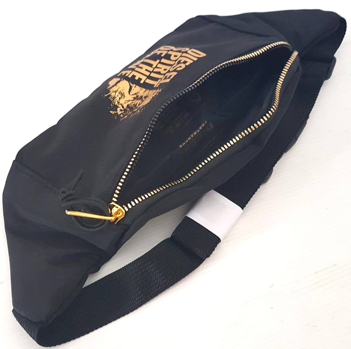 Diesel from ITALY Original DIESEL Waist Pouch, ITALY, Cool Fanny Pack, Black Belt Bag, Gold Lion Logo, Sleek Model, Diesel Spirit of the Brave, Cosmopolitan Clutch, Limited Edition Satchel, Intricate Design, Sophistication, Luxury Living, Pop Culture, Cult Street Fashion - Photo 8