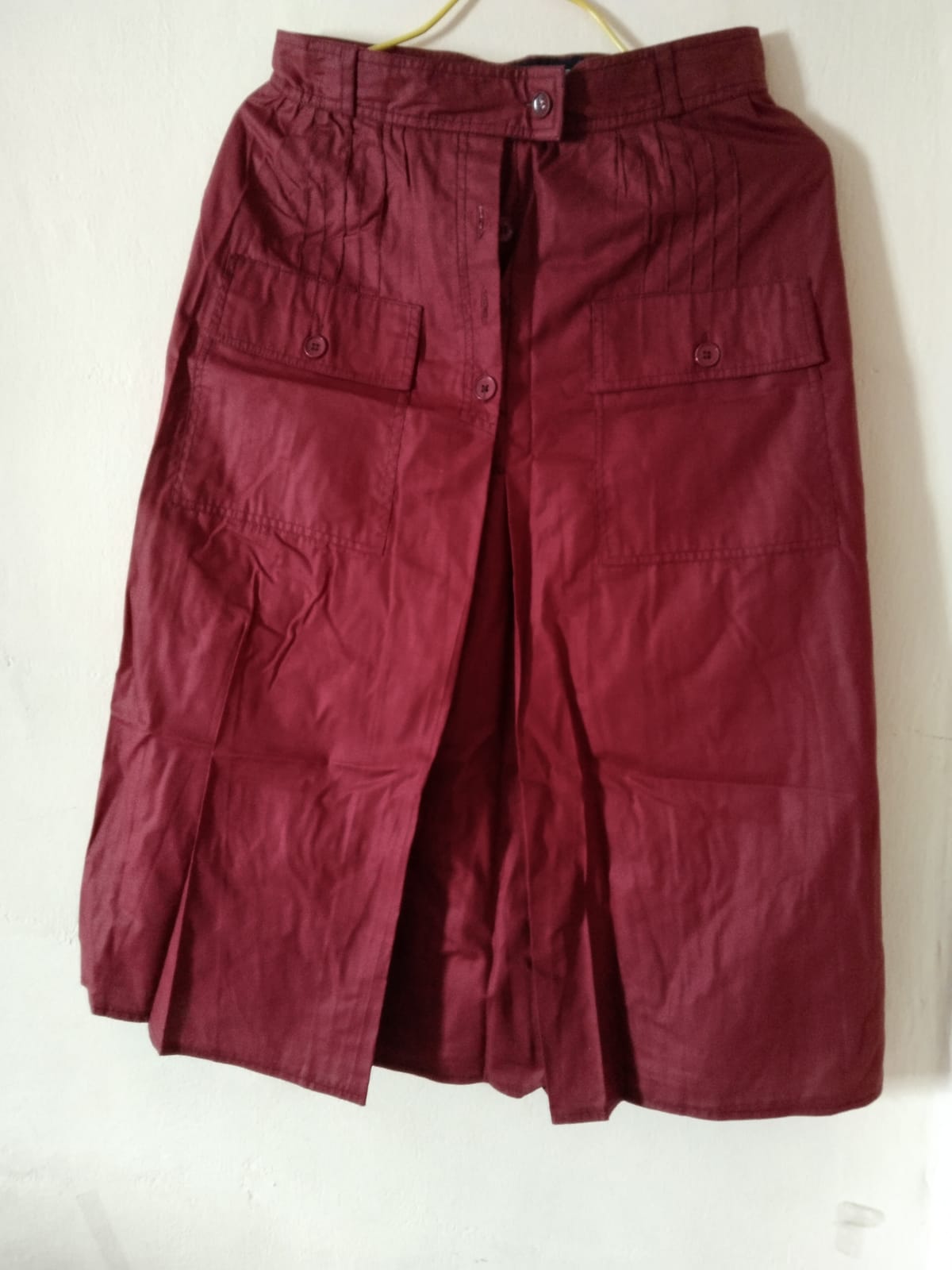 Chic Burgundy Cargo Midi Skirt