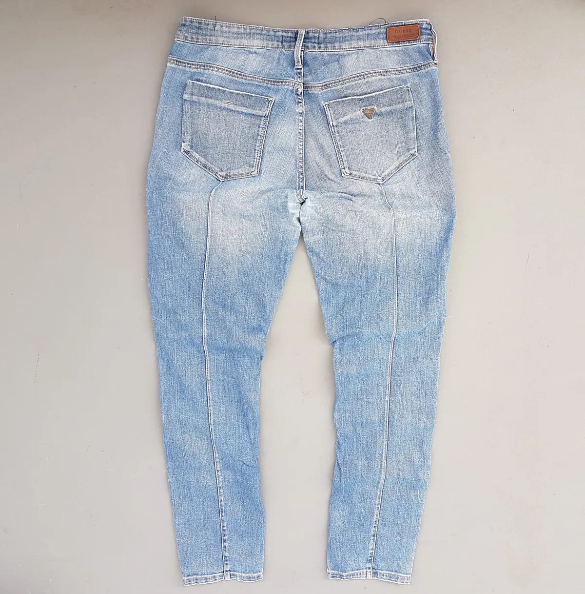 GUESS, USA Original GUESS Denim Jeans, Cosmopolitan, Los Angeles, USA, Bootcut Model, Size 29, Cool Zipper Pockets, Distressed Light Washed Bottoms, Pop Culture, Hip Hop, Rock Star, Cult Street Fashion, American Classic, Luxury Living, Urban Style, Timeless Appeal - Photo 6