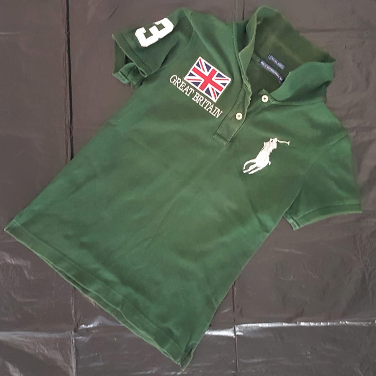 Vintage POLO by Ralph Lauren Designer Apparel, SMALL, Retro GREAT BRITAIN Flag, Green Top, Number 3, Cosmopolitan, Sleek 2 Buttons Polo Shirt, Number 3 on Shoulder Sleeve, Great Britain Flag on Back, Luxury Lifestyle, Timeless Classic - Photo 9