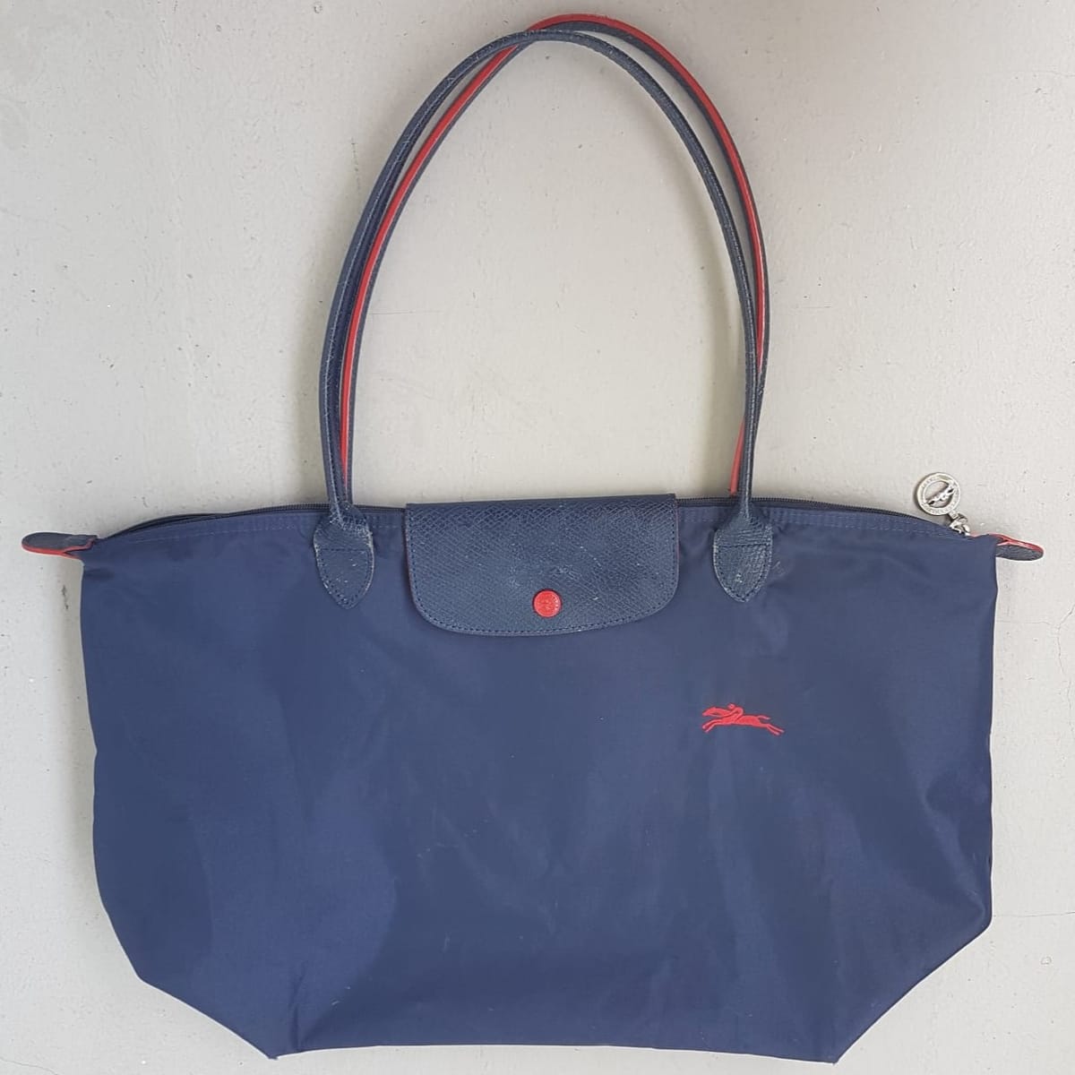 LONGCHAMP Original Longchamp Navy Blue Tote Bag, Modele Depose, LONG CHAMP LE PLIAGE Shopping, Cosmopolitan, Haute Couture, Luxury Tote Canvas Designer Bag, Sleek Leather Handle, Cross Body, Sling, Hand Carry, Sophistication, Urban Style, Your Everyday Bag - Photo 2