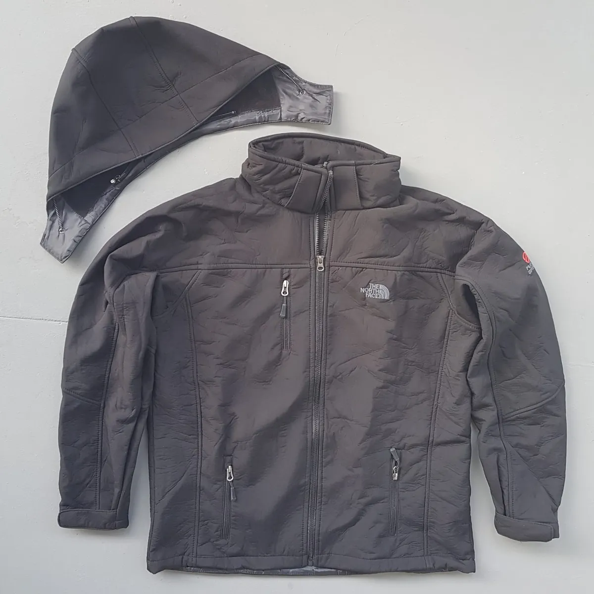 The North Face The North Face Softshell Jacket, Flight Series, RETAIL $180, Detachable Hoody, Cool High Collar, 2XL Zip-Up Coat, 3 Zipper Pockets, Fleece Lining, Cosmopolitan, High Performance, Essential Travel Outerwear, Luxury Living, Winter Holidays - Photo 8