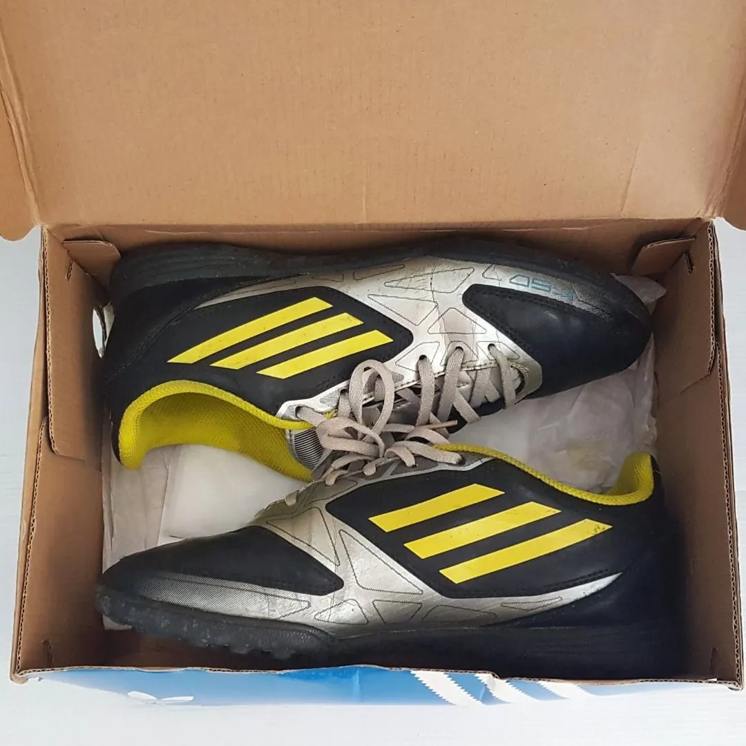 Adidas Original Adidas F 50 Futsal Shoes, Black, Silver & Yellow Boots, US 5.5, UK 5, EU 38, JP 240, Low Top, Soccer Turf Cleats, Cool Futsal Model, Adidas Football Boots, Active Lifestyle, Cosmopolitan, Soccer Shoes, Sophistication, Streetwise, Urban Style - Photo 5