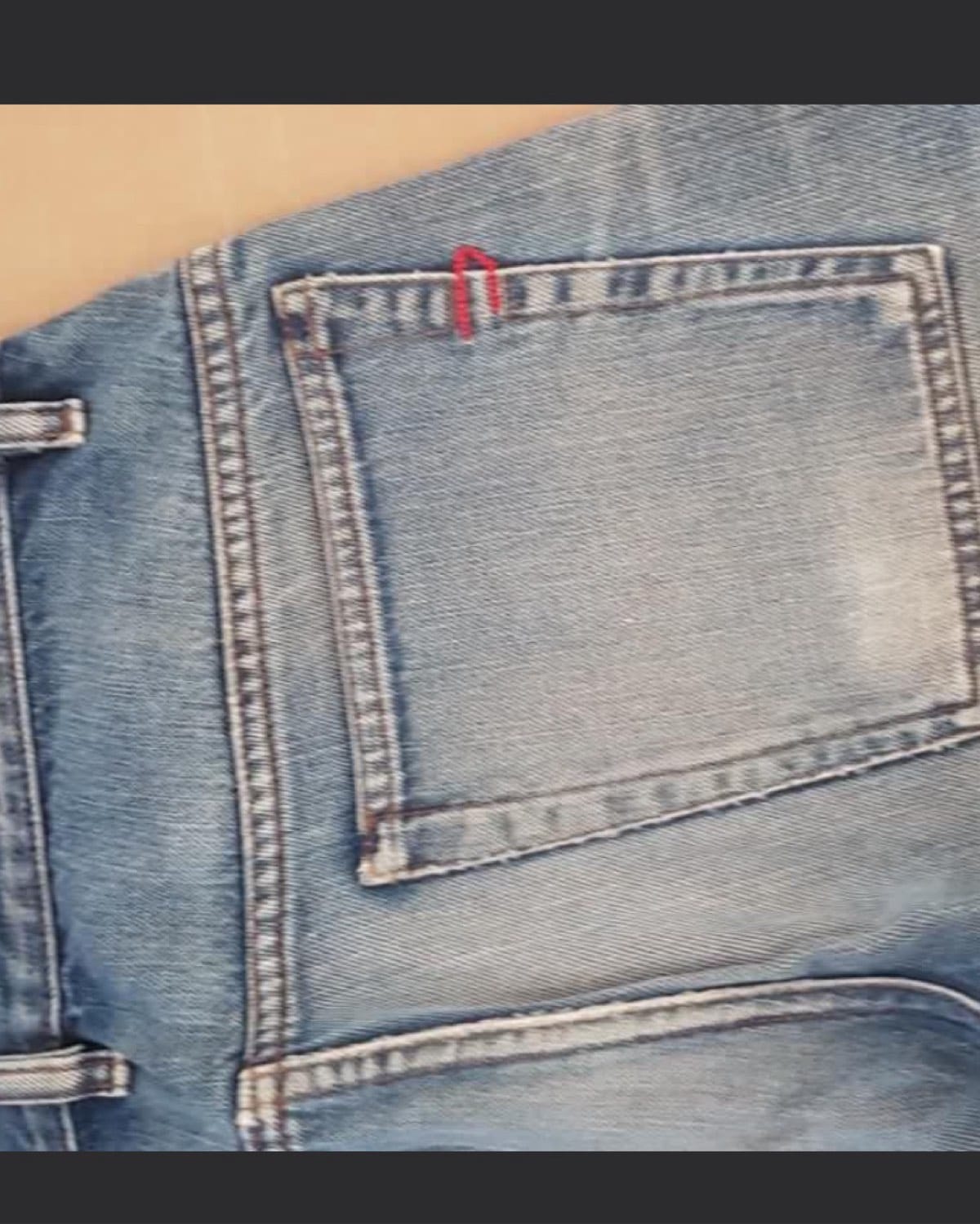 Vintage High-Waisted Washed Denim Jeans - Photo 4