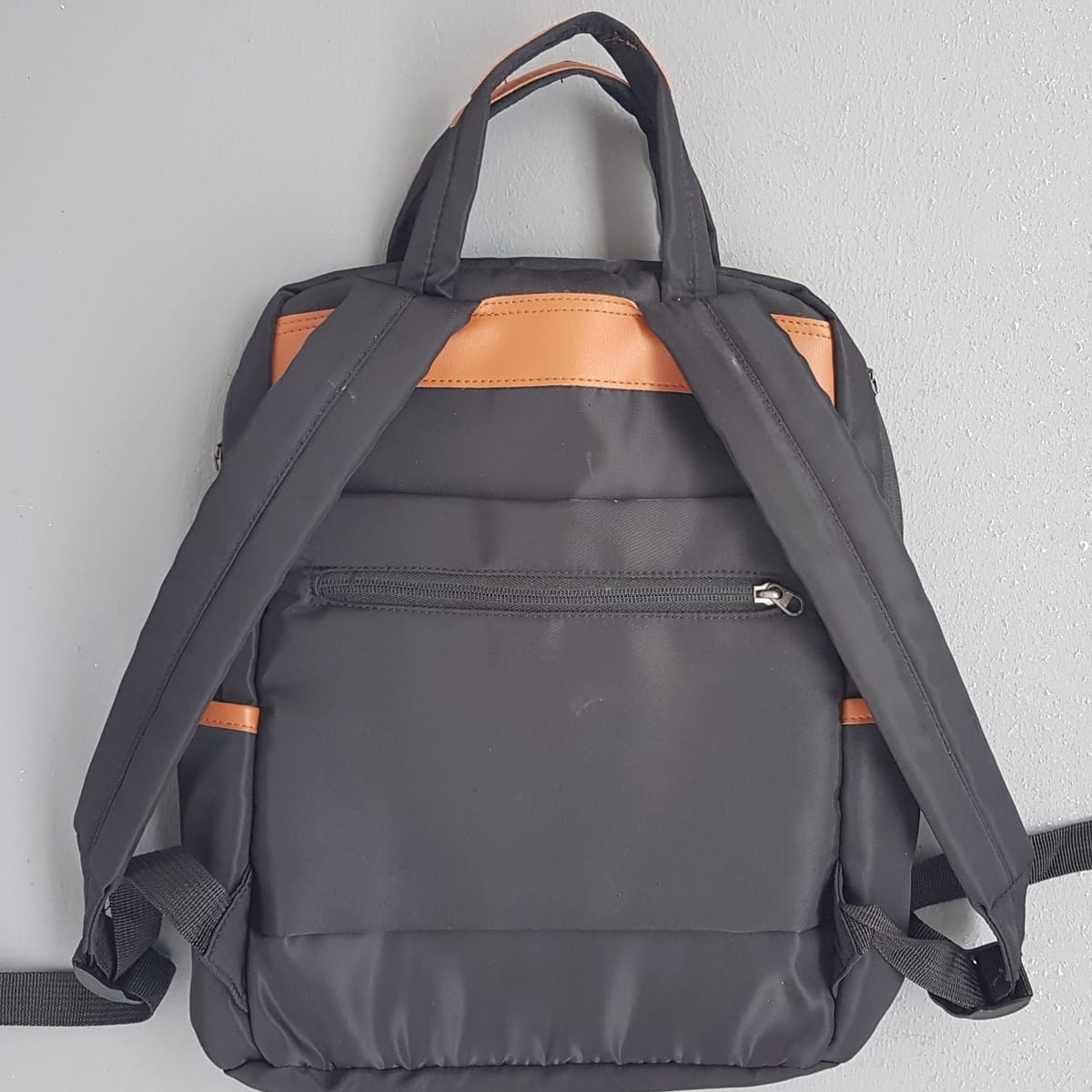 MOCHILA  Premium MOCHILA Backpack, Cool Black & Brown Rucksack, Cosmopolitan, Waterproof Haversack, Intricate Design, Sophistication, 14” Laptop Bag, Campus, Urban Style, Pop Culture, Geek, Cult Street Fashion, Timeless Appeal, Travel, Backpacker, Streetwise - Photo 5