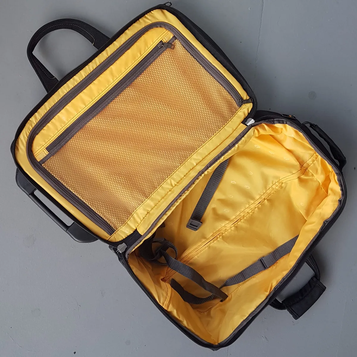 American Tourister, SAMSONITE Original American Tourister Travel Bag, by Samsonite, Retail $300+, Luxury Black Briefcase, Business Pack, Smart Hand carry, Cool Cabin 34 Liter Capacity Designer Luggage, Wheel Trolley, Retractable Handle, Cosmopolitan, Overnighter, Cult Street Fashion - Photo 7