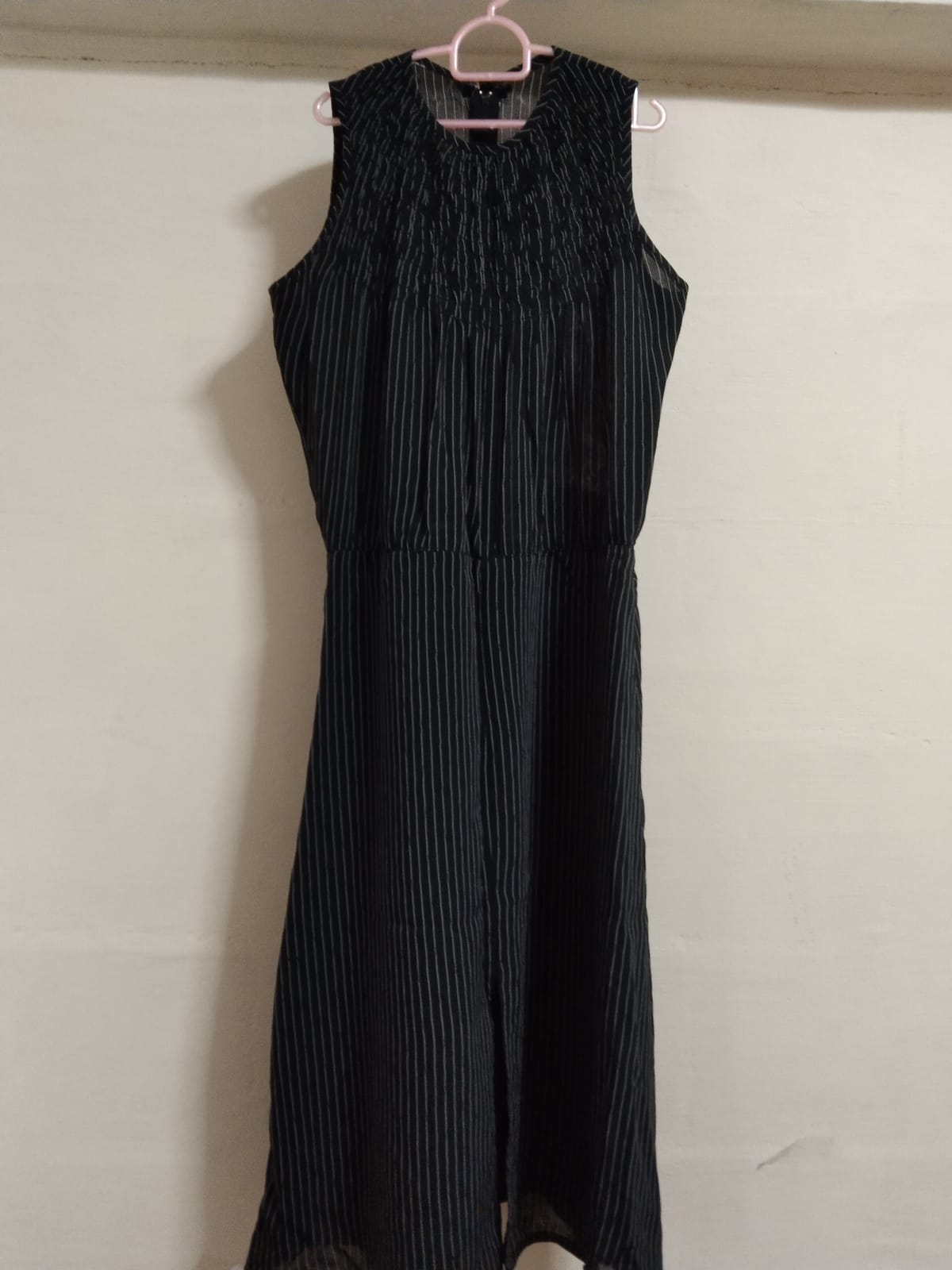 Chic Sleeveless Striped Midi Dress