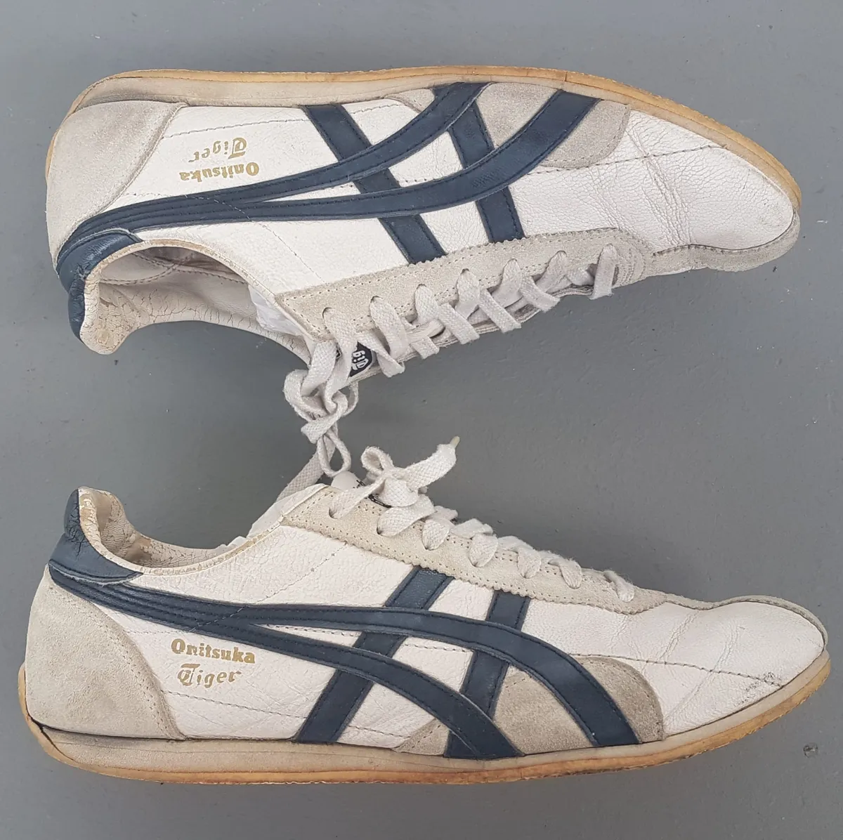 Onitsuka Tiger Onitsuka Tiger Sneakers, RUNSPARK Model, US 7.5, EU 40.5, CM 25.5, Low Top Shoes in White Cream, Blue Onitsuka Tiger Stripes, JAPAN, Cosmopolitan, Cult Street Fashion, Everyday Footwear, Pop Culture, Sophistication, Streetwise, Roadster - Photo 2