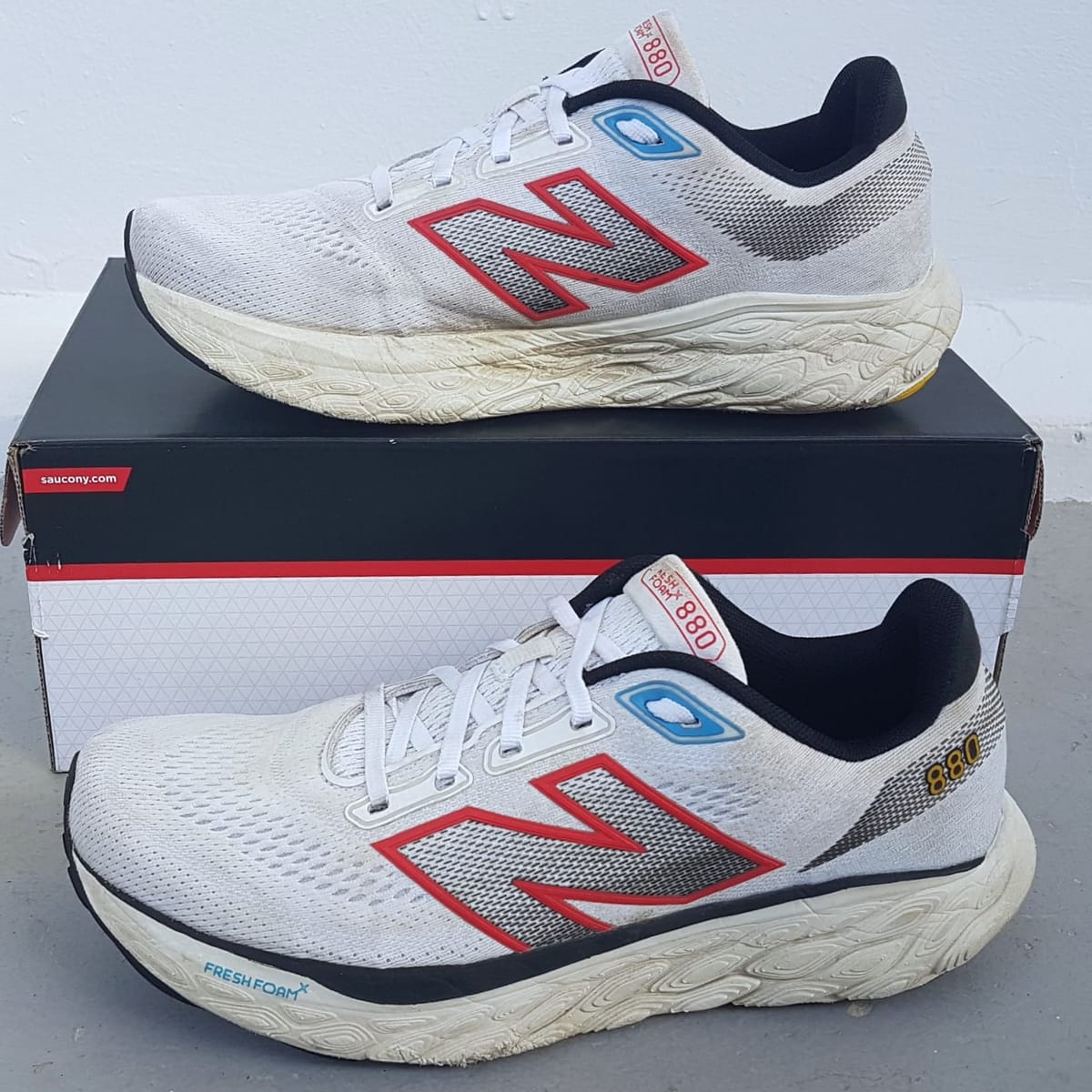 New Balance Original New Balance Running Shoes, Fresh Foam X 880 Model, NB Designer Sneakers, US 10, UK 9.5, EUR 44, CM 28, Cosmopolitan, Roadster, Sleek White, Neo Flame & Black Design, Streetwise, Trainer, Sophistication, Urban Style, Pop Culture, Cult Street Fashion - Photo 7