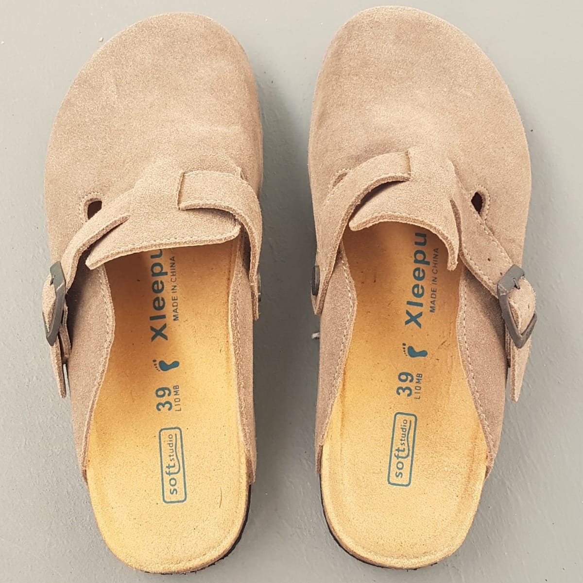 XLEEPU XLEEPU Boston Sandals, Taupe Suede, Soft Studio Shoes, Cosmopolitan, EU 39, Cool Sliders, Slip-On, Clogs, Perfect for Everyday Fashionwear, Birkenstock Style, Sleek Buckle Model, Designer Covered Footwear, Timeless Appeal, Sophistication, Streetwise - Photo 6