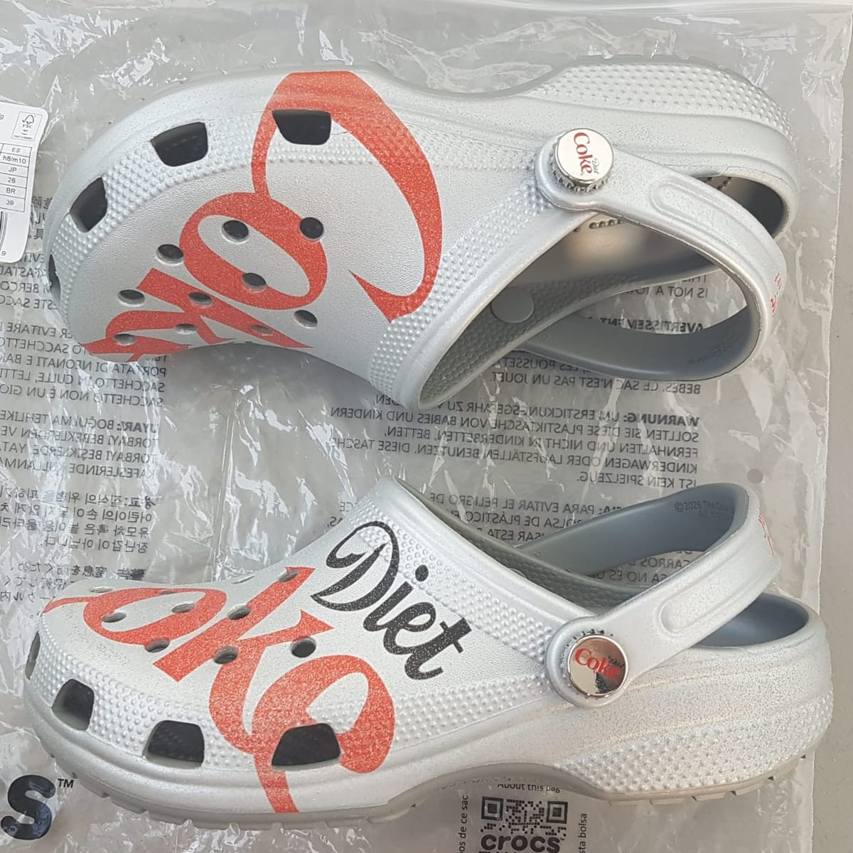 Original CROCS x Coca-Cola Clogs, Cosmopolitan, Limited Edition Model, Silver & Red, COKE Diet Bottle Cap, US 6 (M) 8 (F), Timeless Classic, Cult Street Fashion, Crocs Sandals, Slip-on, Flip-Flop, Slippers, 2026 Coca-Cola Company, Collectors, Hobbyists