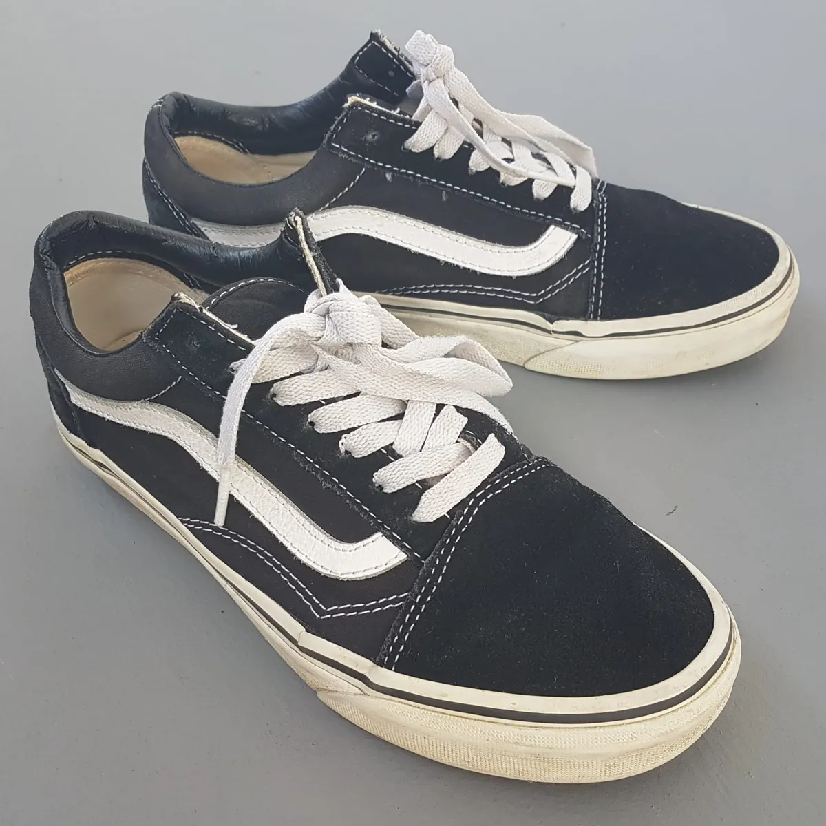 VANS Original Vans Old Skool Shoes, US 7.5, UK 5, EUR 38, CM 24, Iconic Black & White Sneakers, Signature Tonat Side Stripes, OFF THE WALL, Timeless Classic, Pop Culture, Hip Hop, Rock Star, Sophistication, Cult Street Fashion, Everyday Shoes - Photo 7