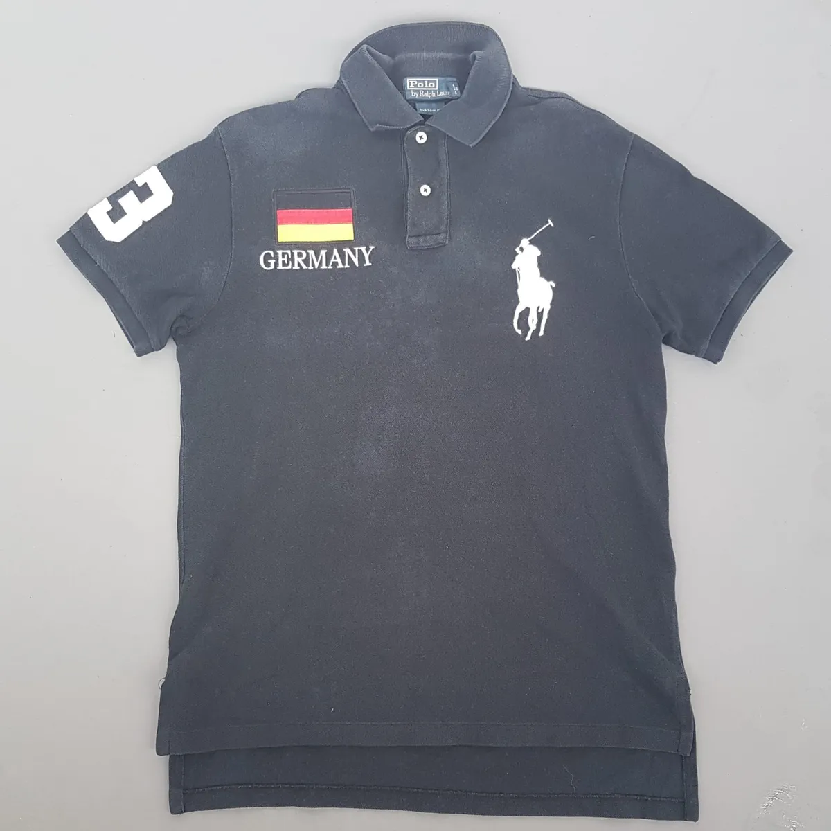Original Polo by Ralph Lauren Shirt, Retro GERMANY Model, Number 3, Cosmopolitan, MEDIUM Black Top, 2 Buttons Polo Shirt, Big White RL Polo Logo, Custom Fit, All American, Luxury Lifestyle, Urban Style, Sophistication, Pop Culture, Cult Street Fashion