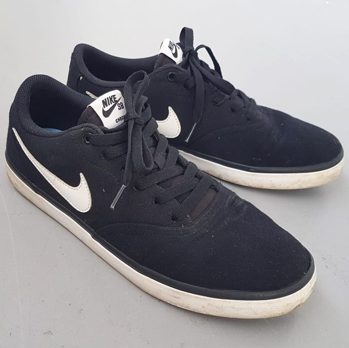 Nike Original NIKE DUNK SB Check Sneakers, US 9.5, UK 8.5, EU 43, CM 27.5, Continental, Solar Soft Black Shoes, White NIKE Logo, Cosmopolitan, Sleek Design, Urban Style, Streetwise, Sophistication, Cult Street Fashion, Roadster, Stunt, Skate, Surf - Photo 2