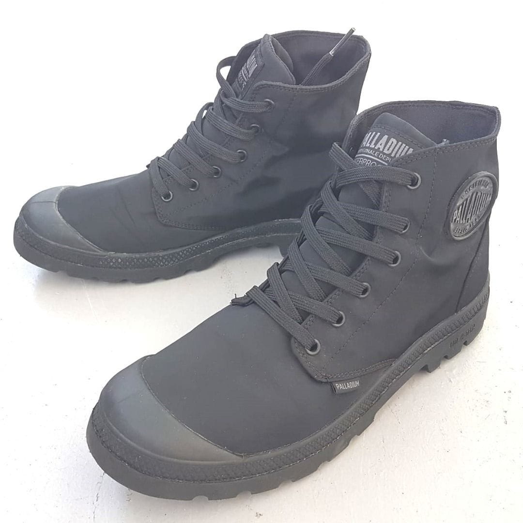 Palladium Black Waterproof Boots - Cool & Tough Vibes - Photo 2