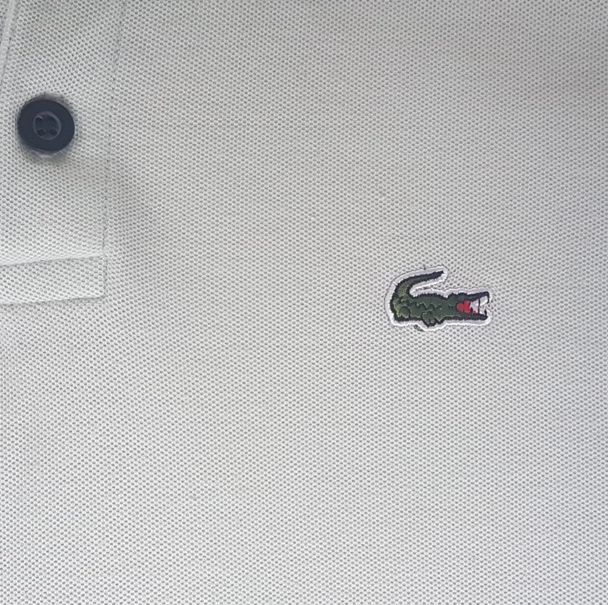 Lacoste Premium LACOSTE Polo Shirt, Paris, Versatile Light Green Top, Classic 2 Buttons Shirt, Cool FRENCH Design, Cosmopolitan, Urban Style, Sophistication, Timeless Appeal, Pop Culture, Summer Holidays, Resort Living, Cult Street Fashion - Photo 3